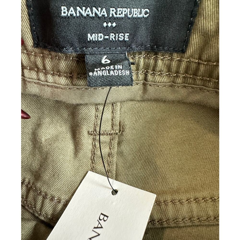 Banana Republic Military Green, Mid Rise, Chino/Khaki Shorts NWT- 6 - Picture 3 of 10